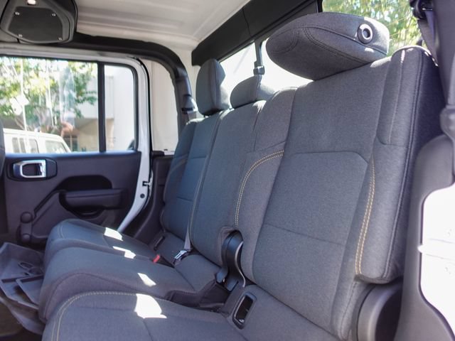 Used 2024 Jeep Gladiator Sport AWD/4WD image 27