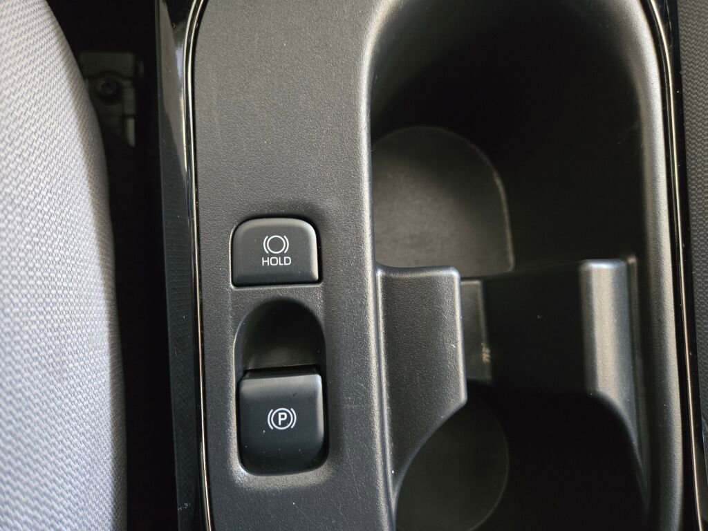 Used 2024 Toyota Corolla SE w/ SE Package FWD image 18