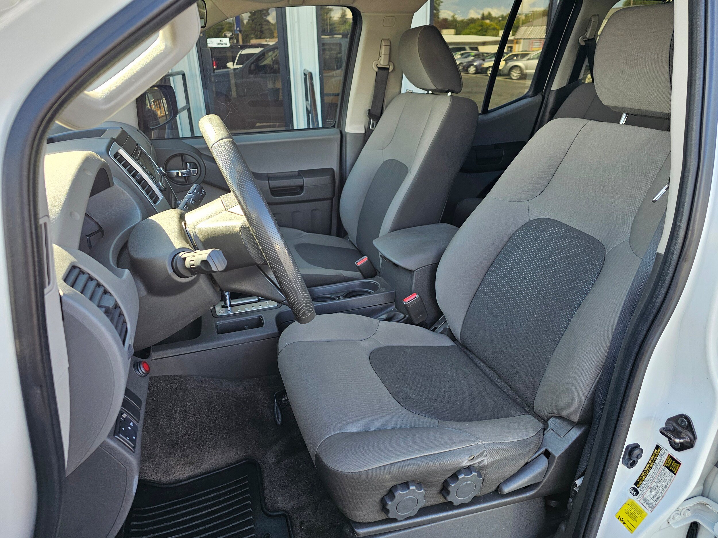 Used 2015 Nissan Xterra S w/ Value Package AWD/4WD image 10