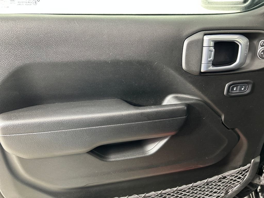 Used 2022 Jeep Wrangler Unlimited Rubicon image 11