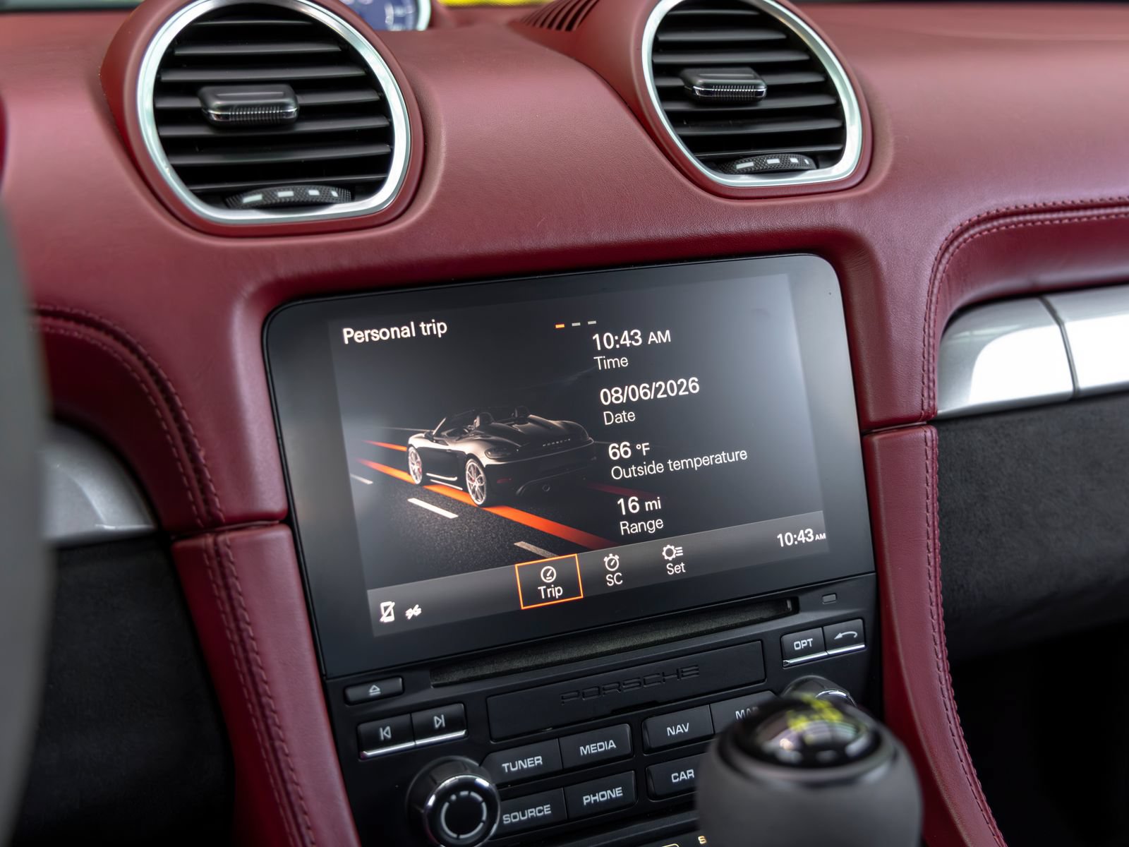 Certified 2022 Porsche 718 Boxster Spyder RWD image 37
