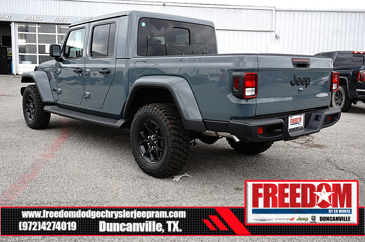 New 2026 Jeep Gladiator Sport AWD/4WD image 3