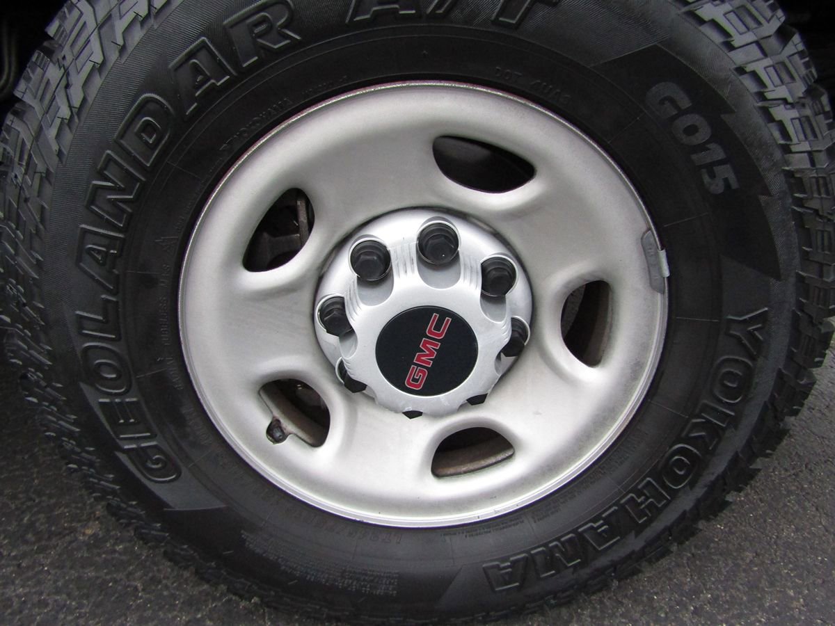 Used 2023 GMC Savana 3500 LS image 29