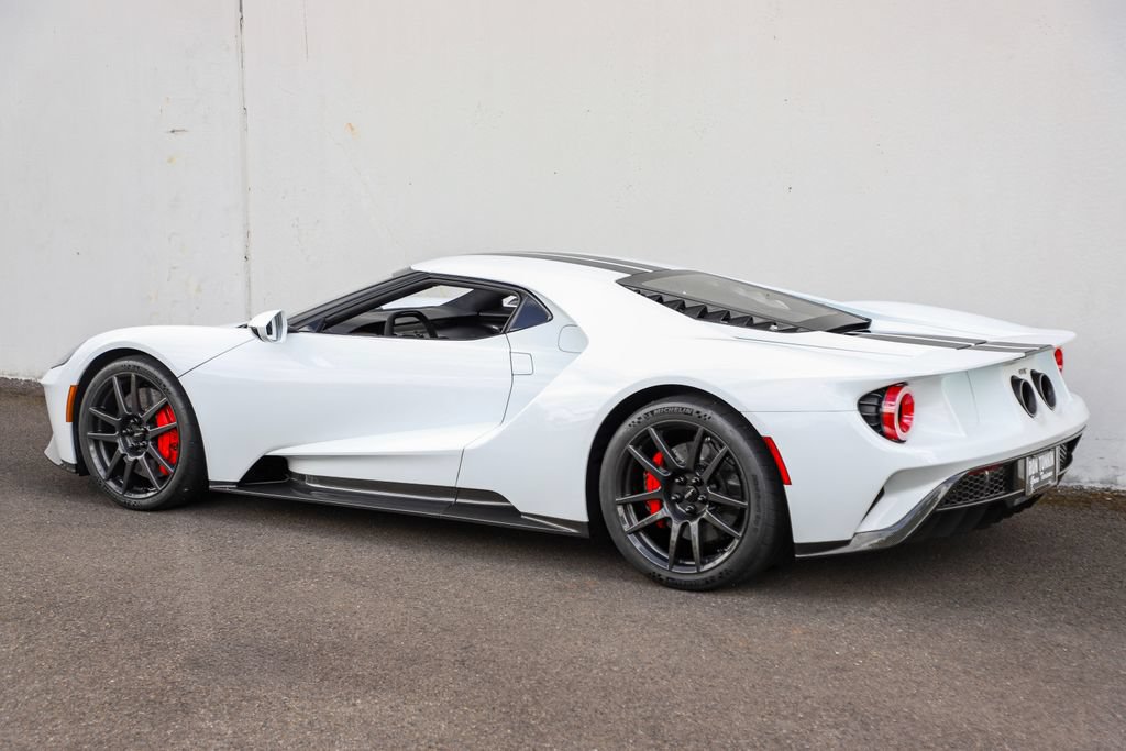 Used 2017 Ford GT RWD image 15