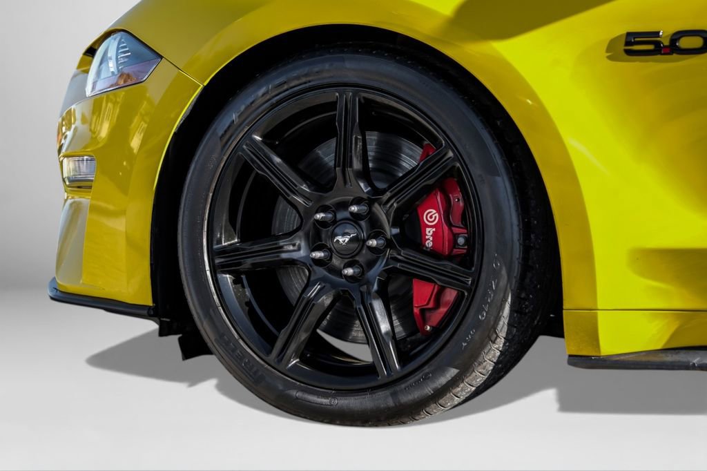 Used 2018 Ford Mustang GT w/ Black Accent Pkg image 40