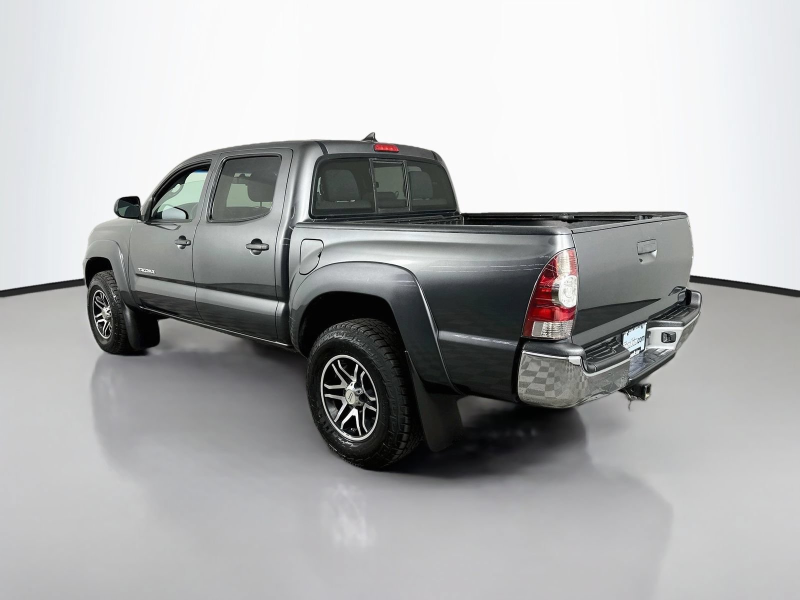 Used 2014 Toyota Tacoma PreRunner w/ SR5 Package RWD image 6