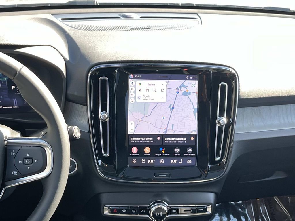 New 2026 Volvo XC40 B5 Ultra w/ Climate Package image 16