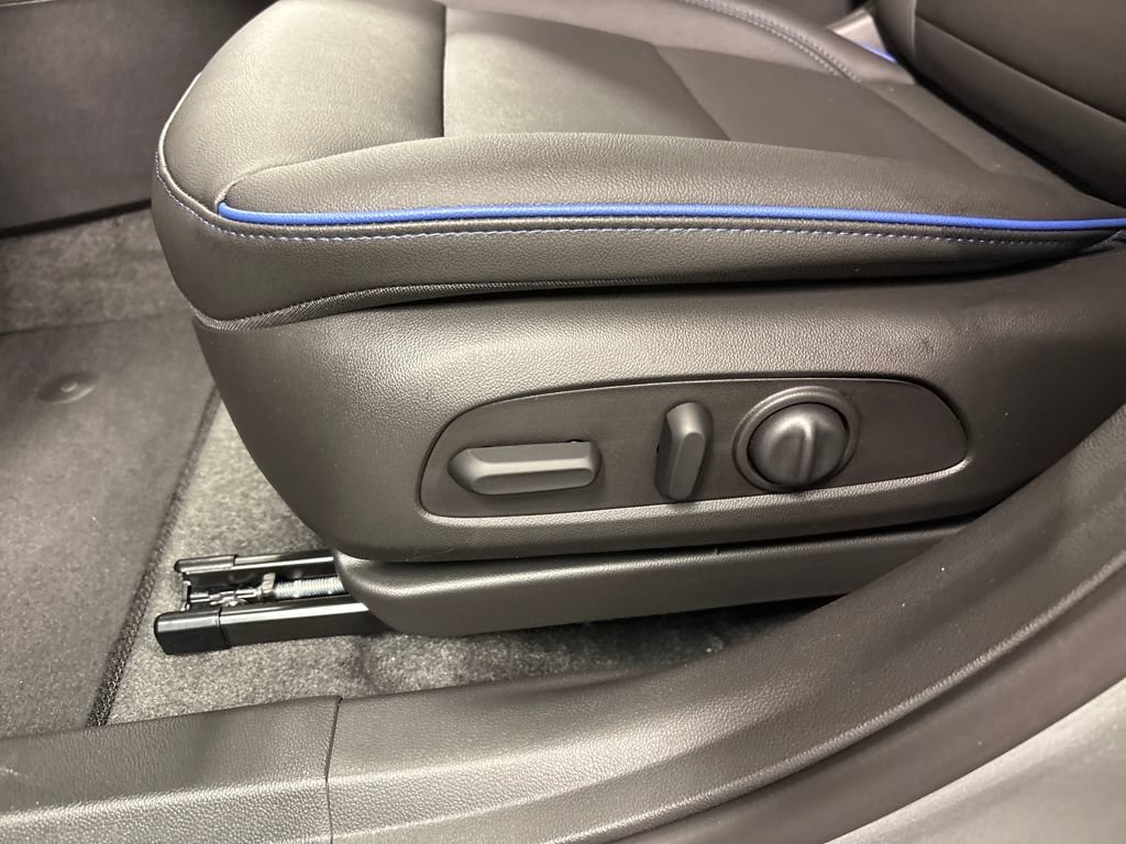 New 2026 Buick Envista Sport Touring w/ Convenience I Package FWD image 24