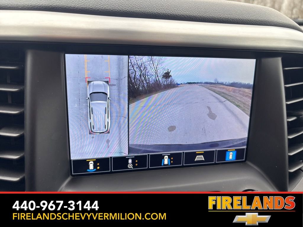 Used 2023 GMC Acadia SLT w/ Technology Package image 29