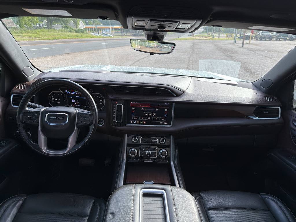 Certified 2021 GMC Yukon Denali w/ Denali Premium Package RWD image 18