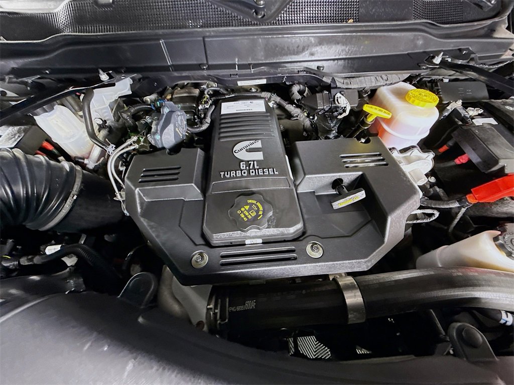 Used 2022 RAM 3500 Big Horn w/ Night Edition image 33