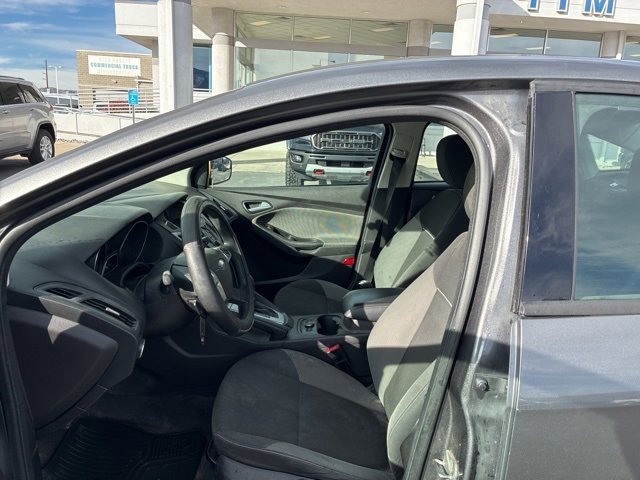 Used 2014 Ford Focus SE w/ SE Winter Package image 14