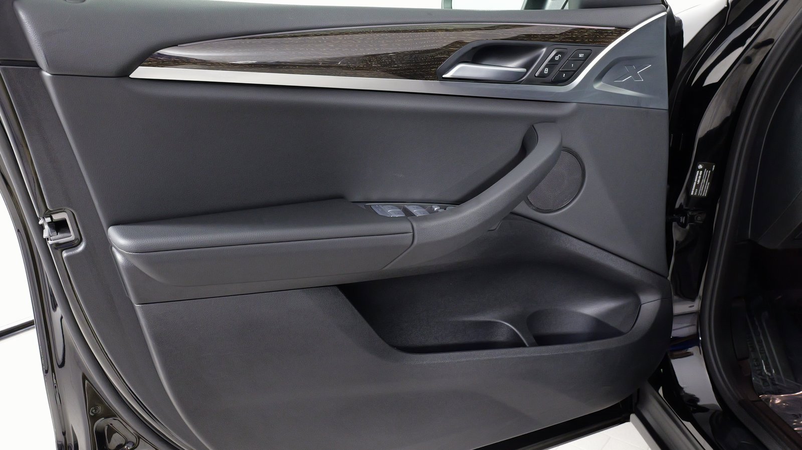 Used 2022 BMW X4 xDrive30i w/ Convenience Package image 29