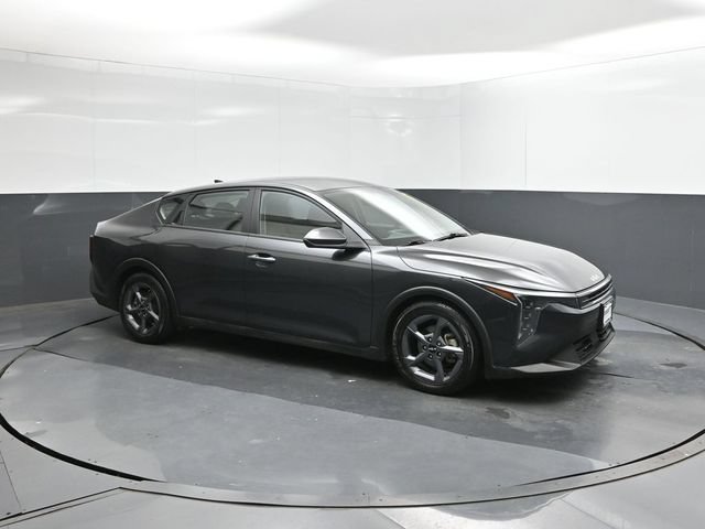 Used 2025 Kia K4 FWD image 26