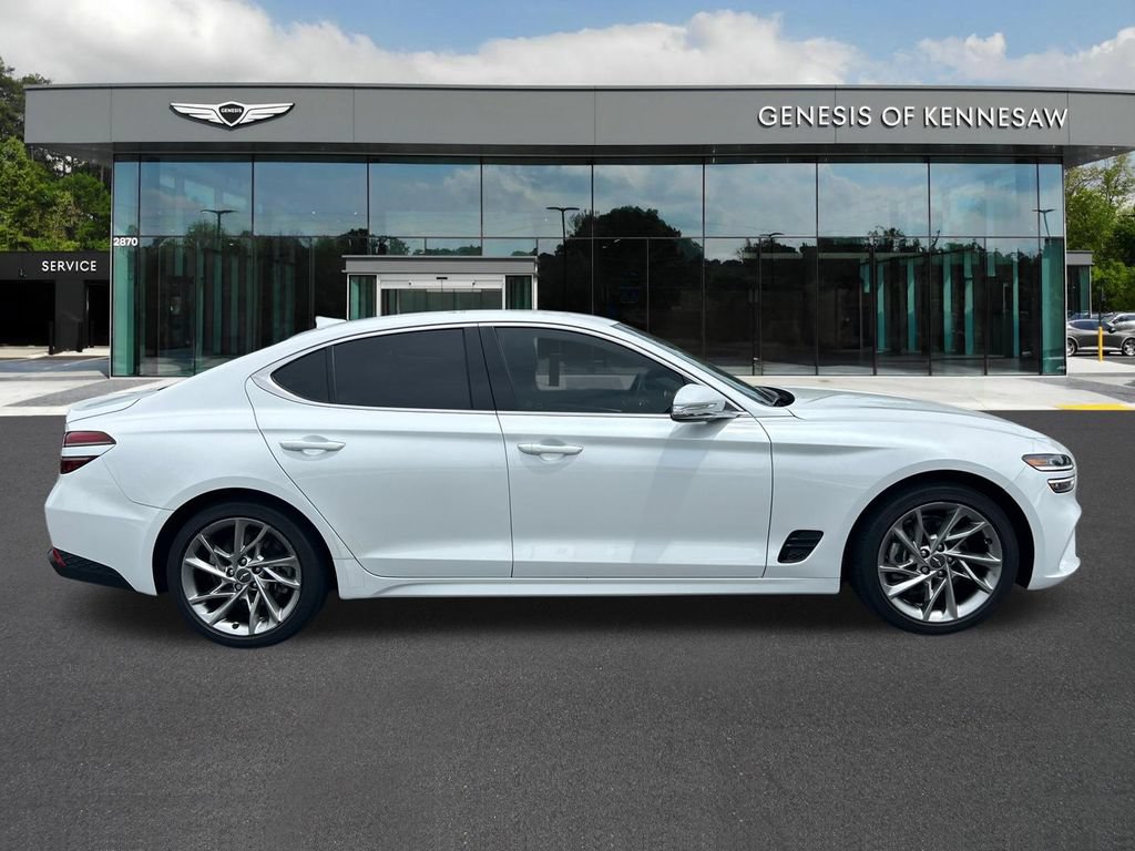Used 2022 Genesis G70 2.0T AWD/4WD image 8