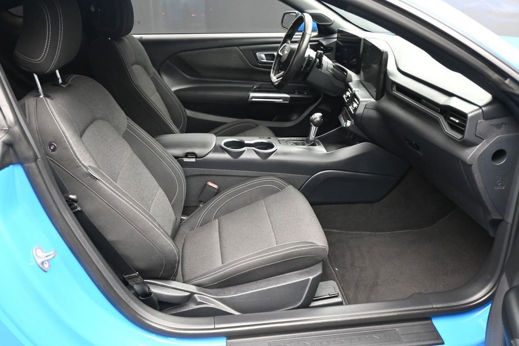Used 2024 Ford Mustang GT RWD image 6