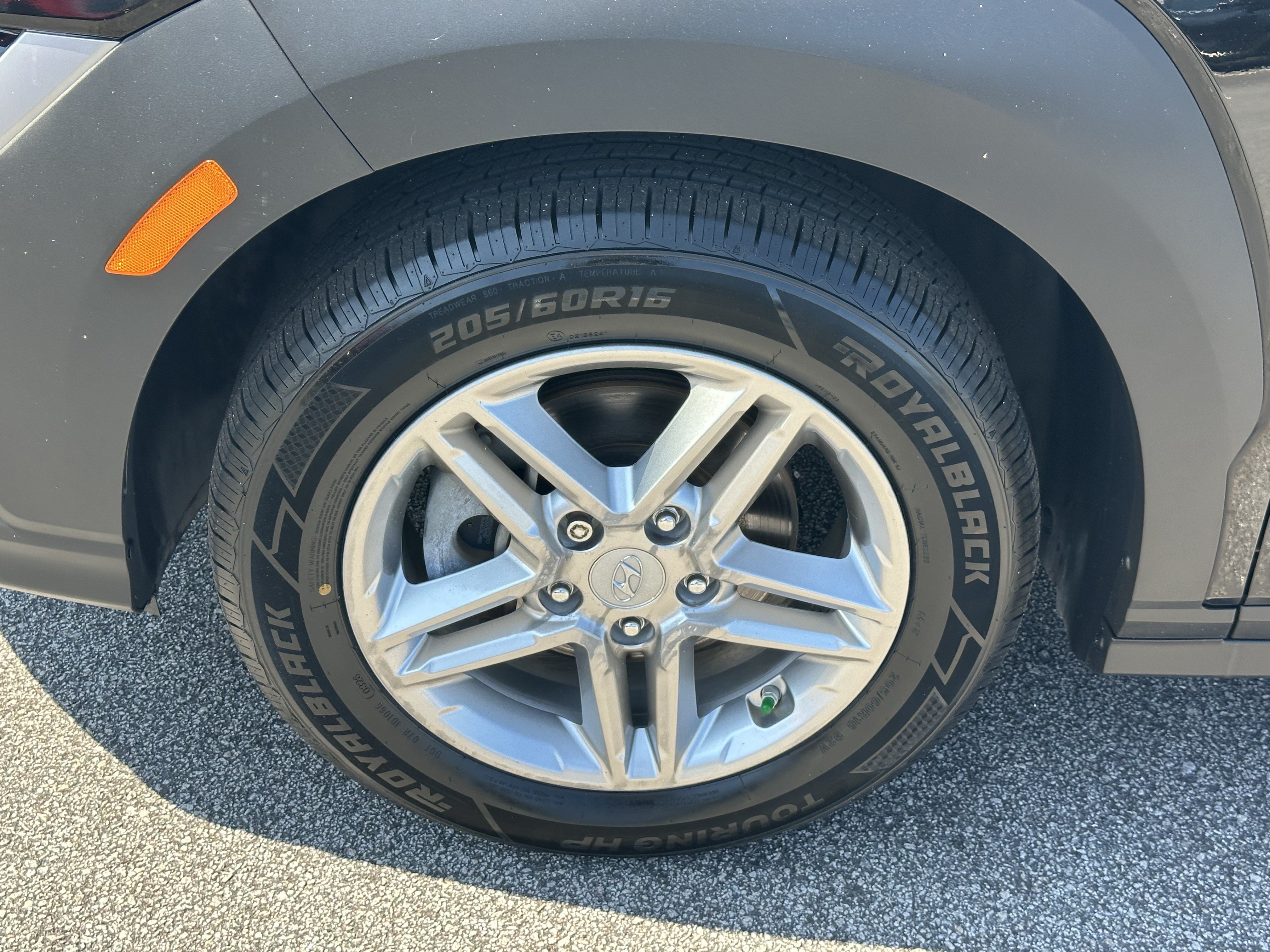 Used 2022 Hyundai Kona SE w/ Cargo Package FWD image 11