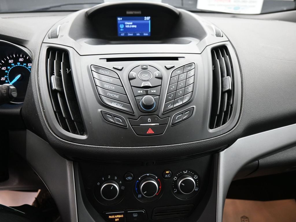 Used 2015 Ford Escape SE image 19