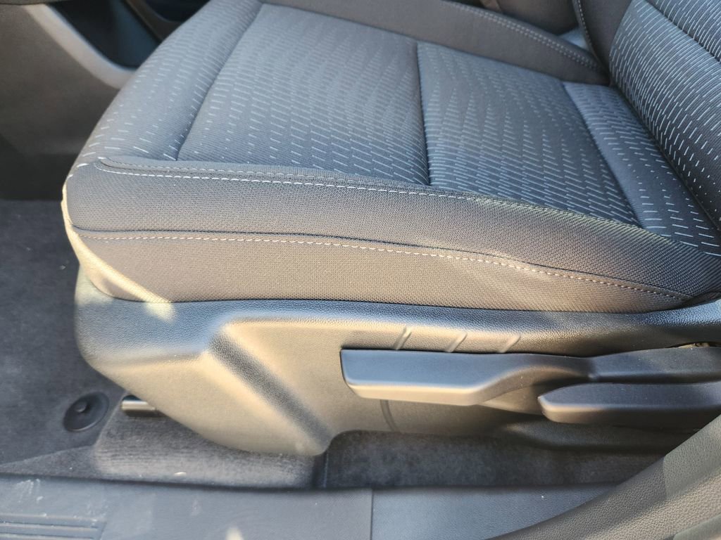 New 2026 Chevrolet Equinox LT image 17