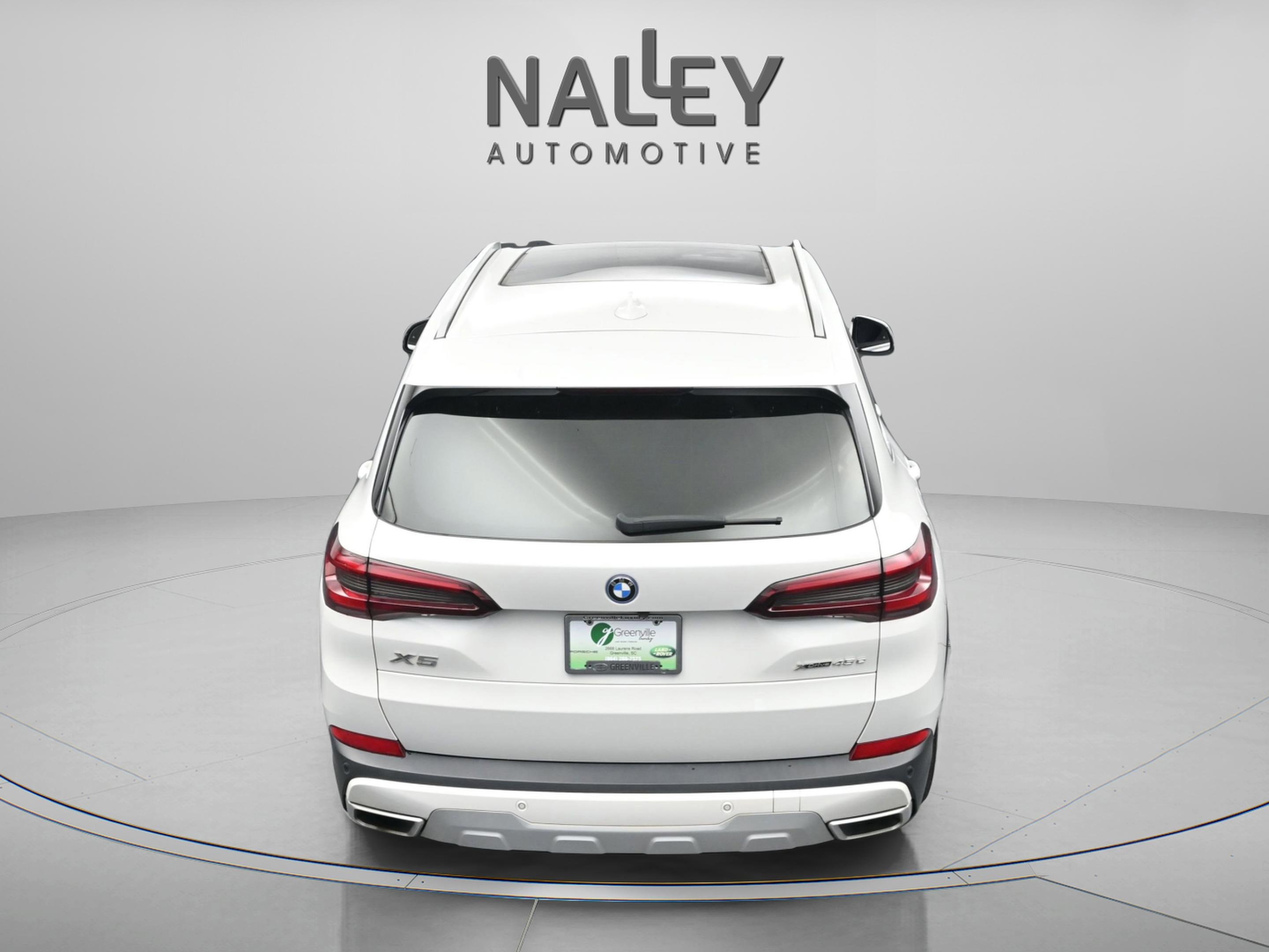 Used 2022 BMW X5 xDrive45e w/ Parking Assistance Package image 4