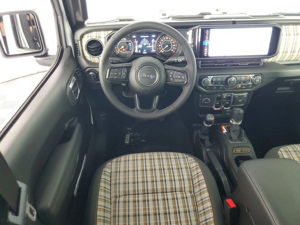 New 2026 Jeep Gladiator Sport AWD/4WD image 16