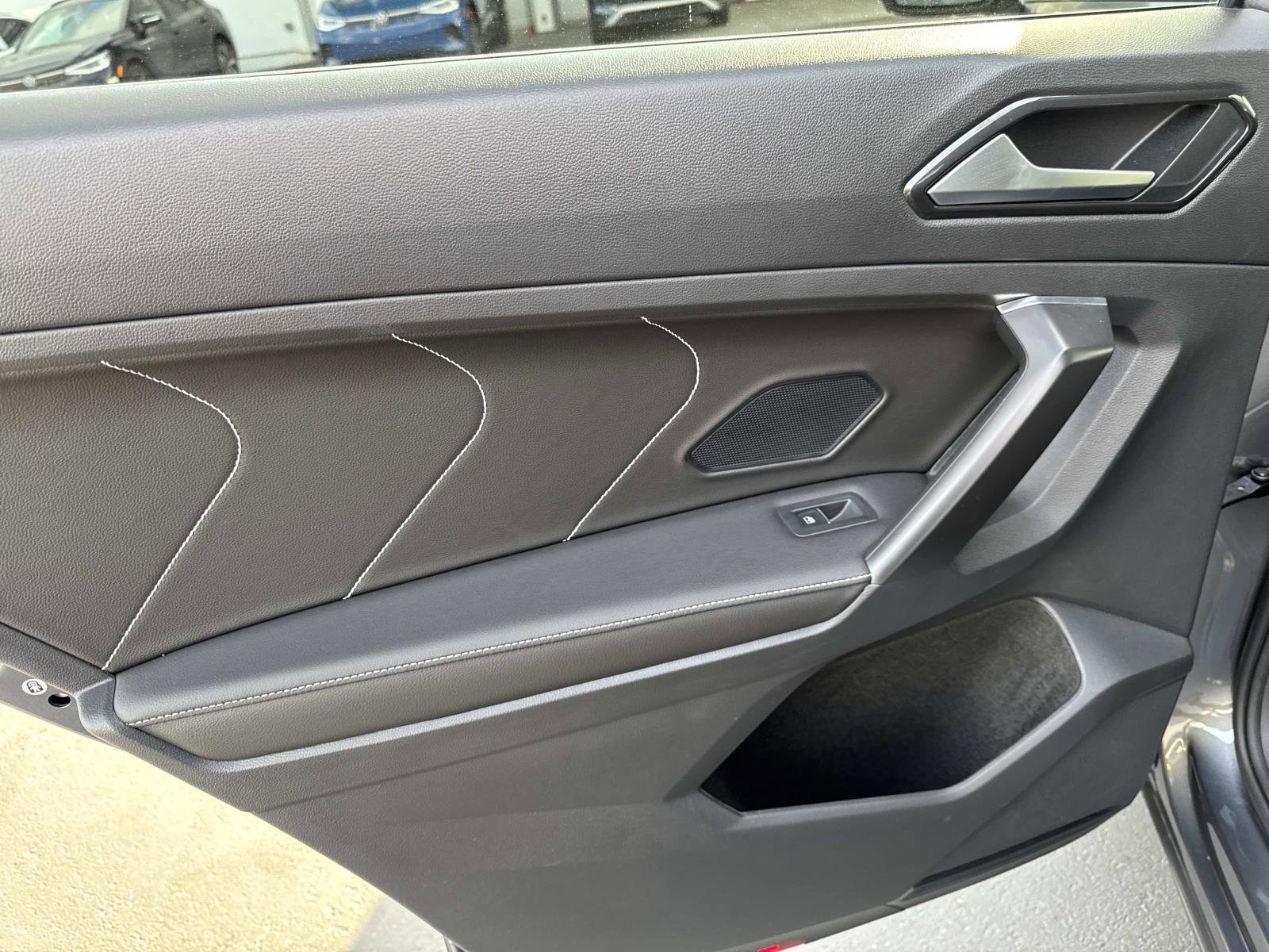 Certified 2023 Volkswagen Tiguan SE image 9