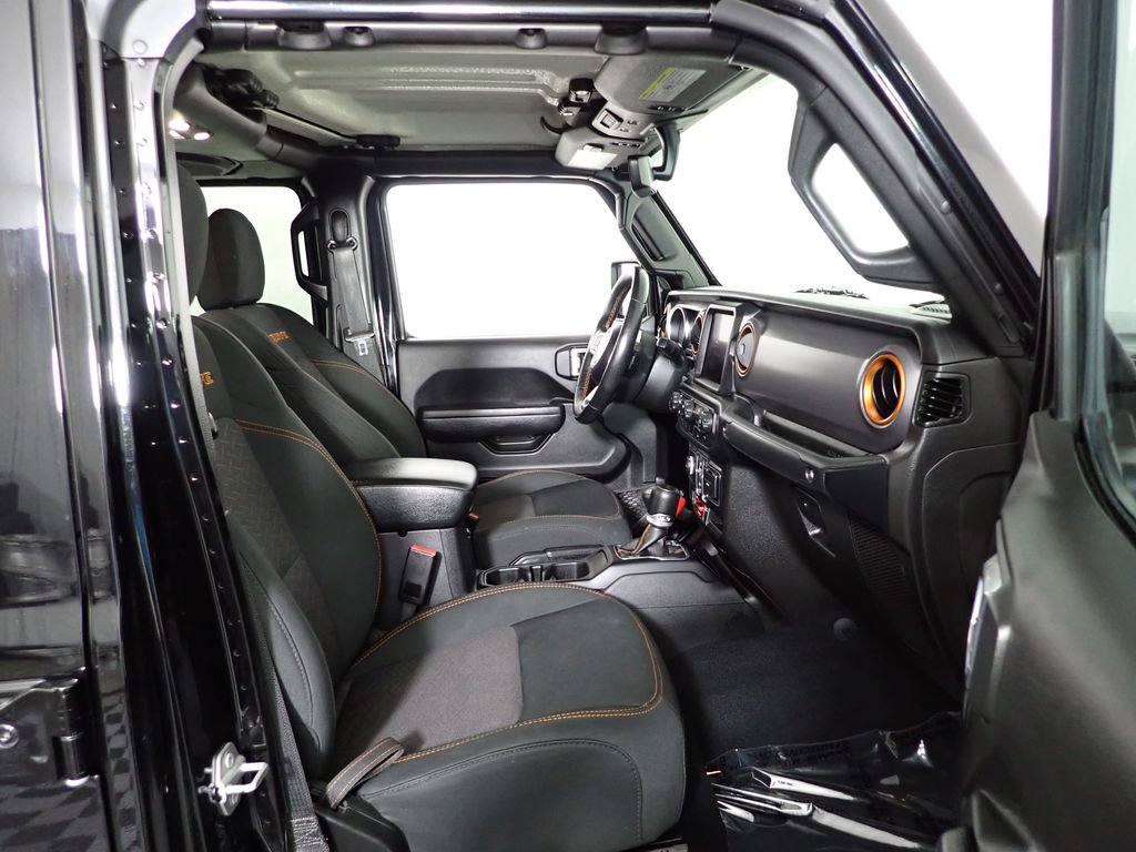 Used 2022 Jeep Gladiator Mojave w/ Cold Weather Group AWD/4WD image 38