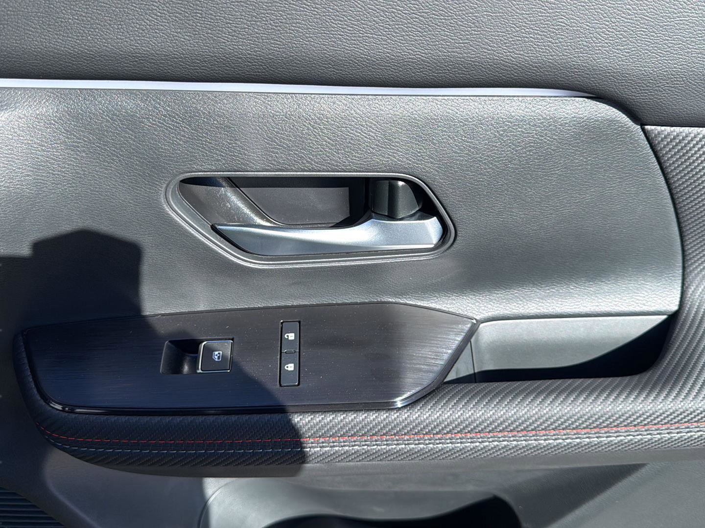 New 2026 Nissan Kicks SR w/ Cold Weather Package image 29