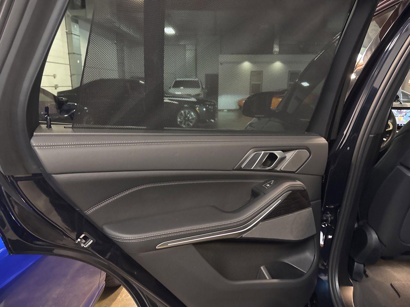 Used 2025 BMW X5 M60i image 18