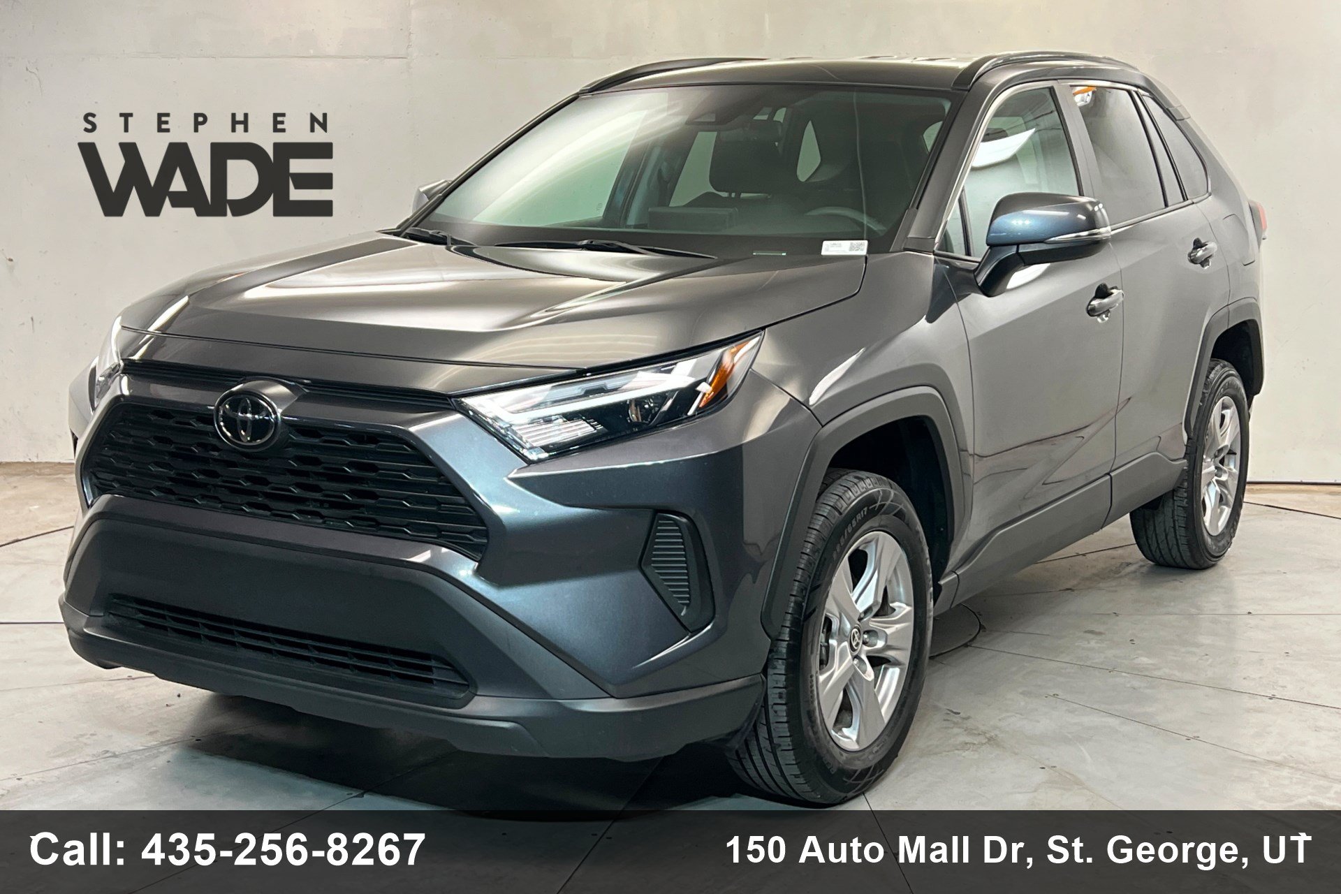 Used 2025 Toyota RAV4 XLE FWD image 1