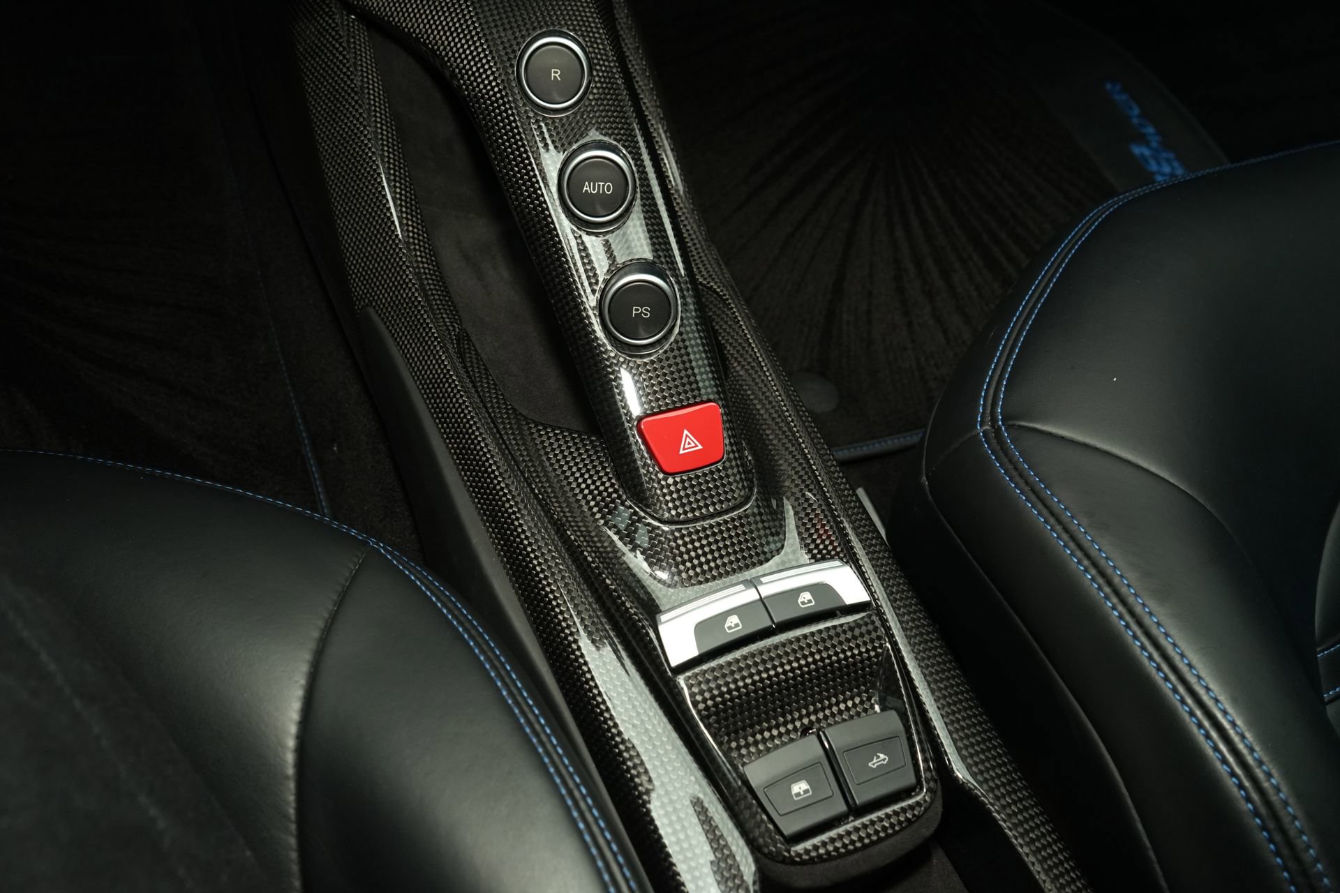 Used 2017 Ferrari 488 Spider image 21