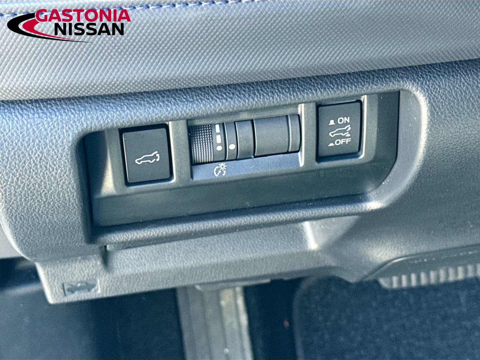 Used 2025 Subaru Forester Premium AWD/4WD image 11