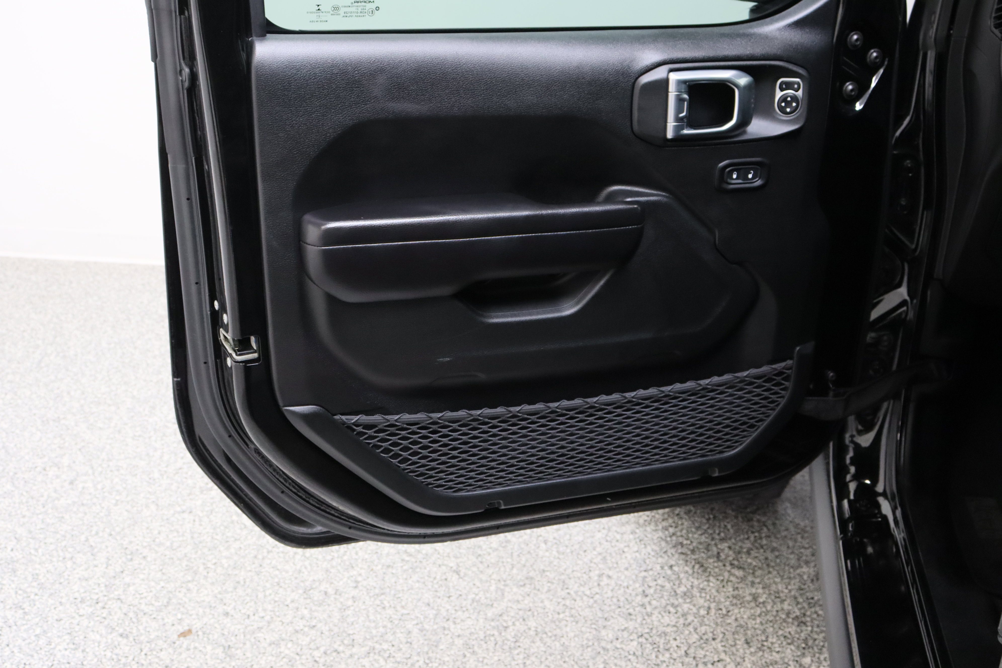Used 2021 Jeep Wrangler Unlimited Sport w/ Sun And Sound Package AWD/4WD image 12