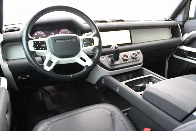 Used 2023 Land Rover Defender 110 S image 5