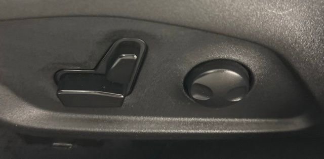Used 2025 Jeep Compass Limited AWD/4WD image 18