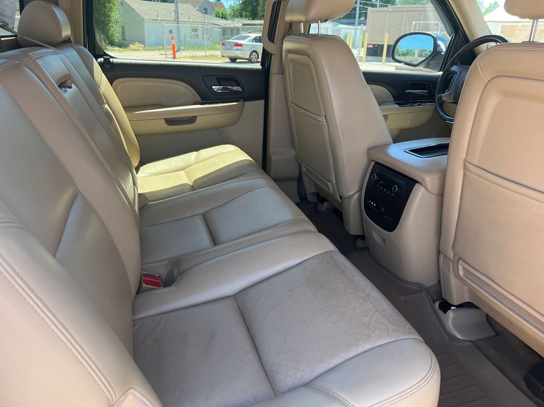 Used 2013 GMC Sierra 1500 Denali AWD/4WD image 16