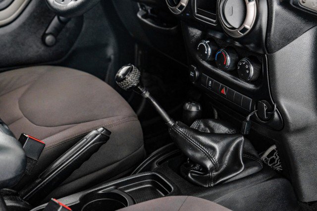 Used 2015 Jeep Wrangler Sport w/ Mopar Black Appearance Group AWD/4WD image 14
