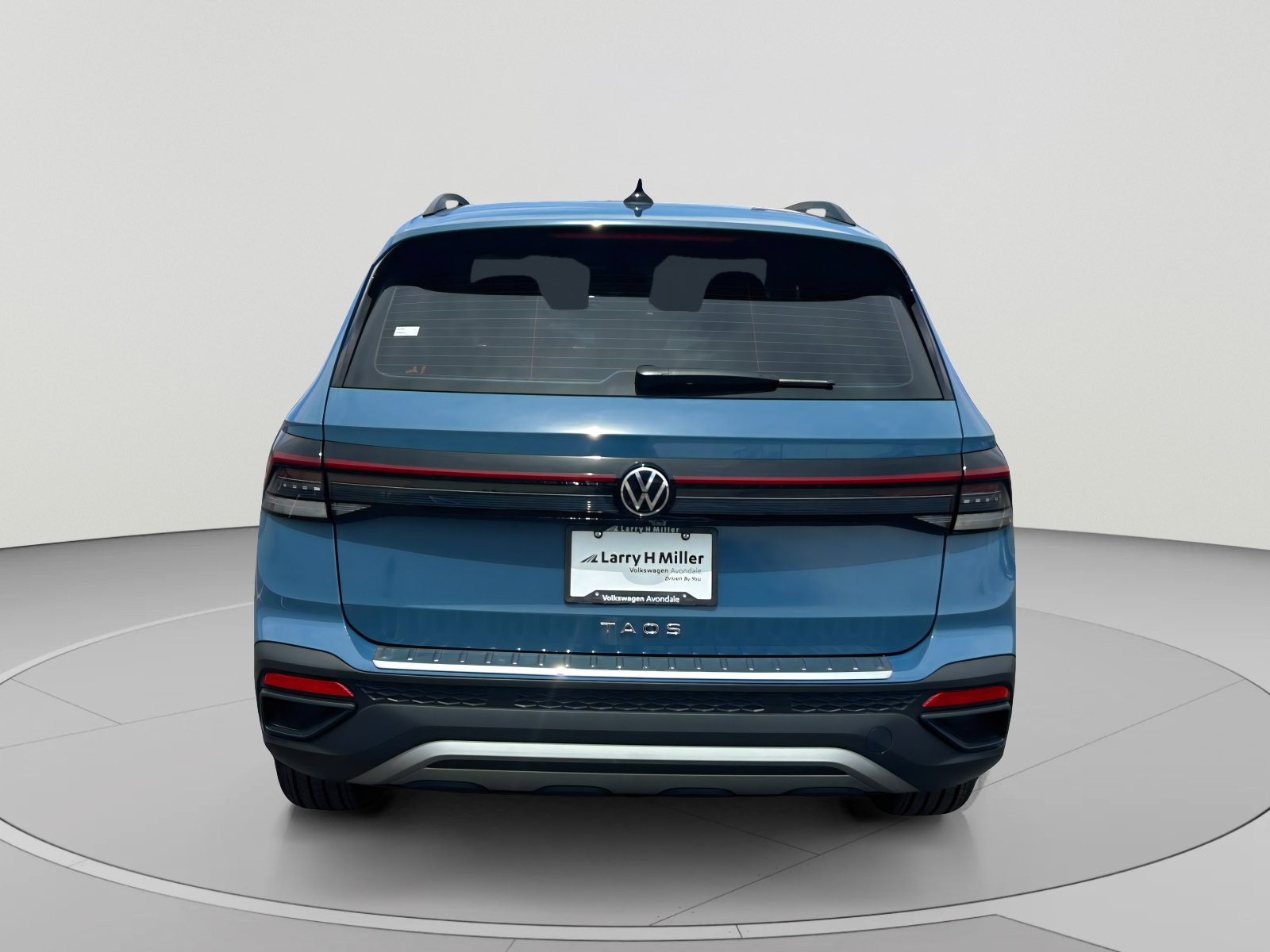 New 2026 Volkswagen Taos S FWD image 4