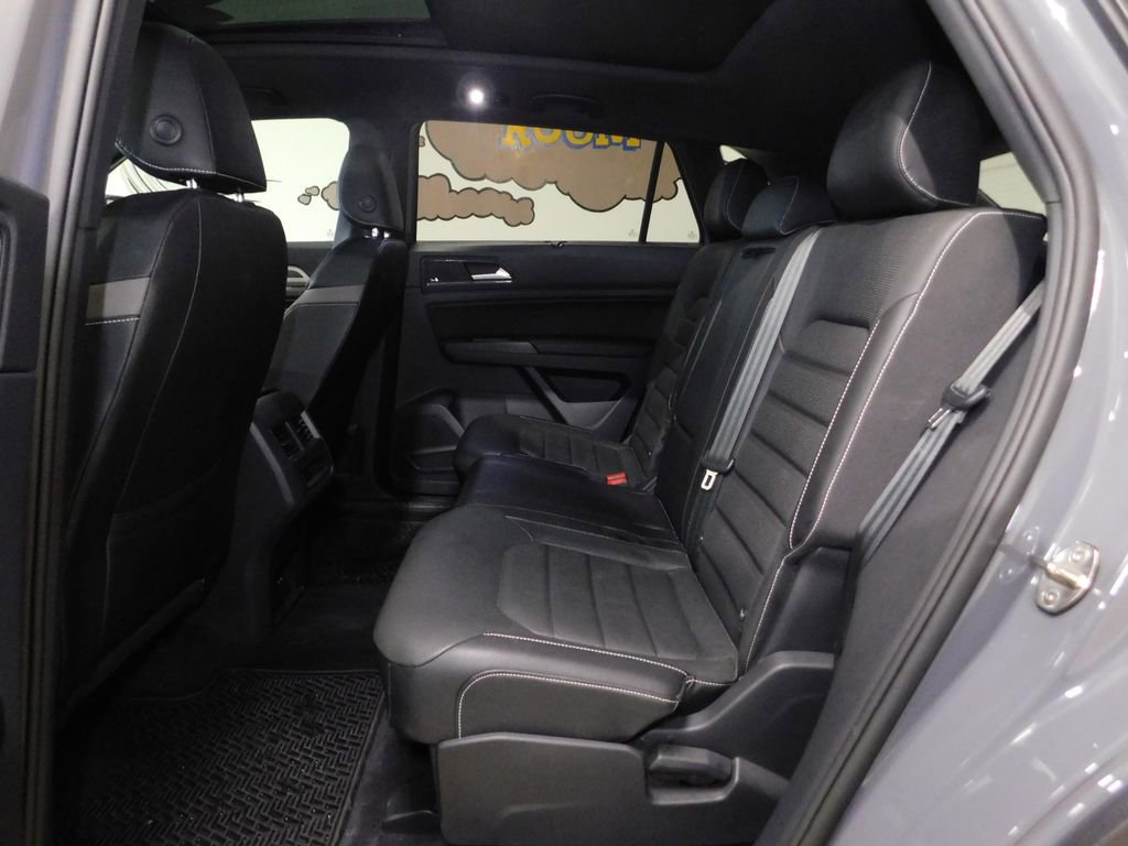 Used 2020 Volkswagen Atlas Cross Sport SEL Premium R-Line image 48