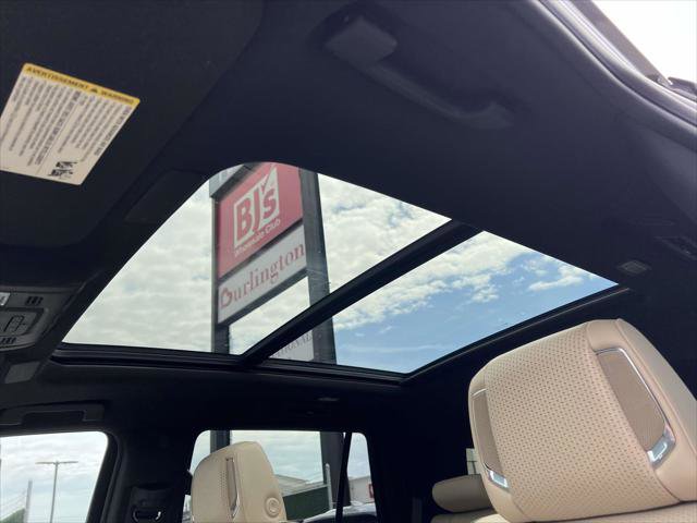 Used 2021 Cadillac Escalade Premium Luxury AWD/4WD image 20