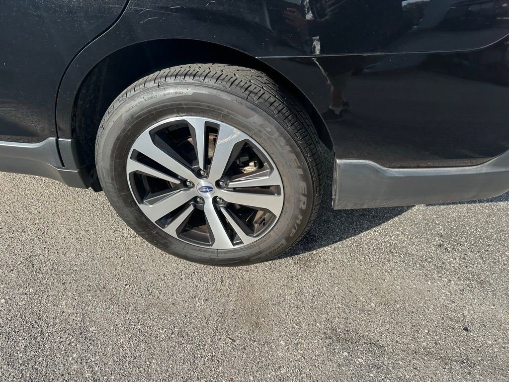 Used 2019 Subaru Outback 2.5i Limited image 10