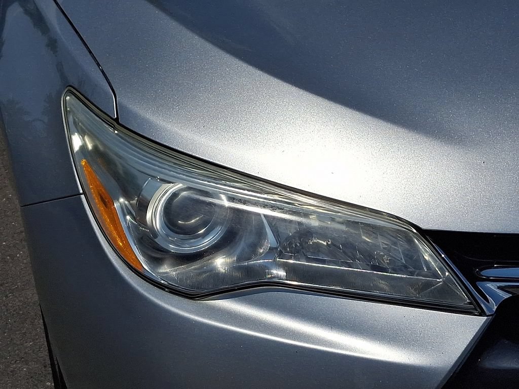 Used 2017 Toyota Camry XLE FWD image 9