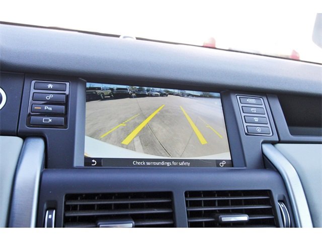 Used 2017 Land Rover Discovery Sport SE image 23