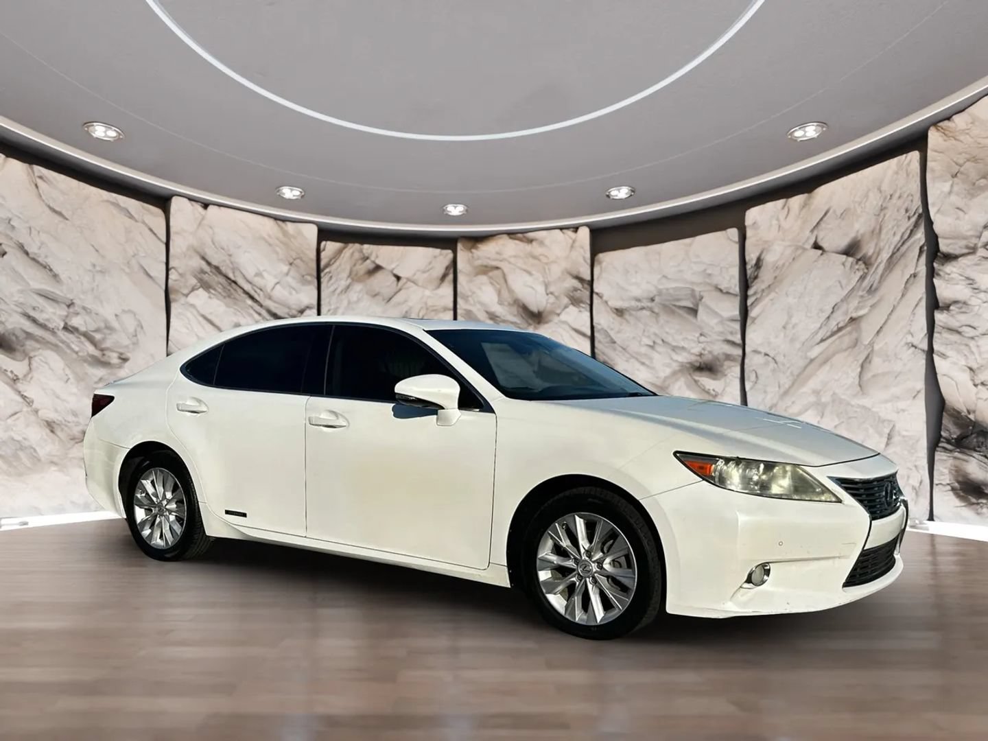 Used 2013 Lexus ES 300h w/ Luxury Pkg FWD image 3