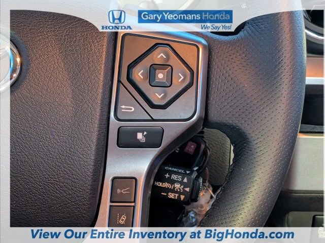 Used 2022 Toyota Tacoma SR5 w/ Technology Package RWD image 33