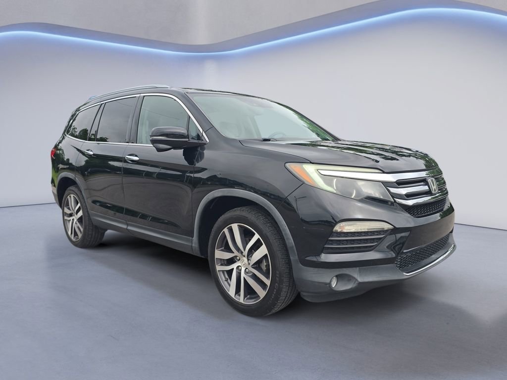 Used 2017 Honda Pilot Touring image 8
