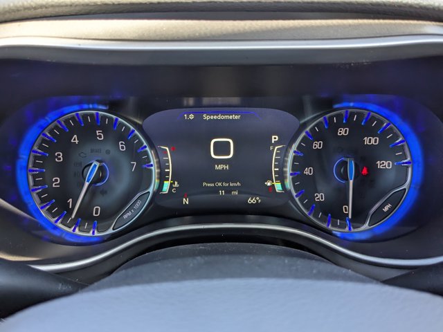New 2026 Chrysler Pacifica Select FWD image 28