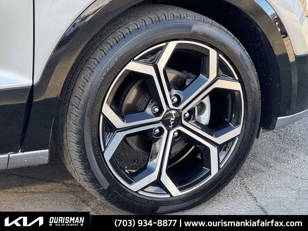 Used 2023 Kia Niro EX Touring image 29
