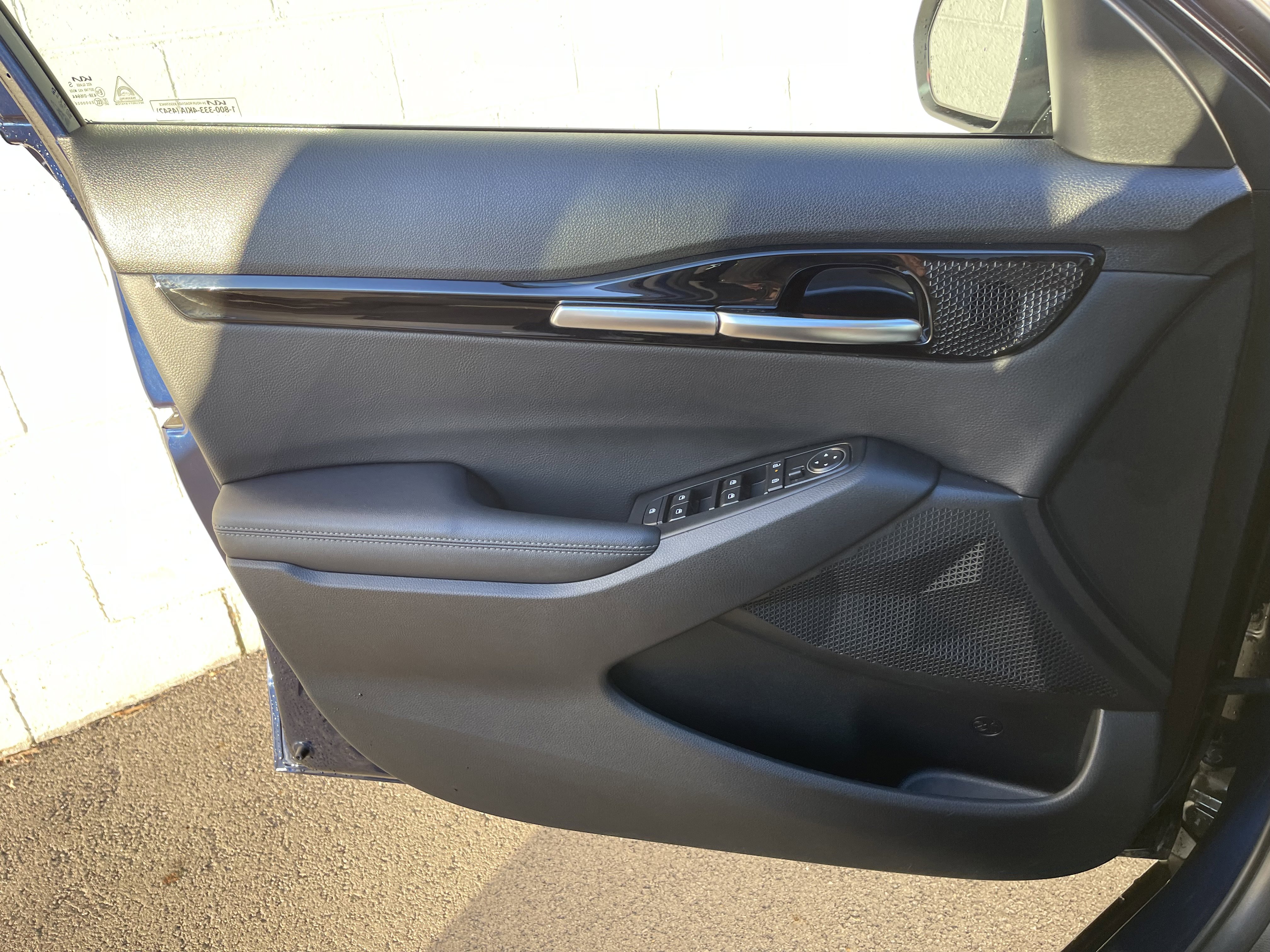 Used 2024 Kia Seltos EX image 19