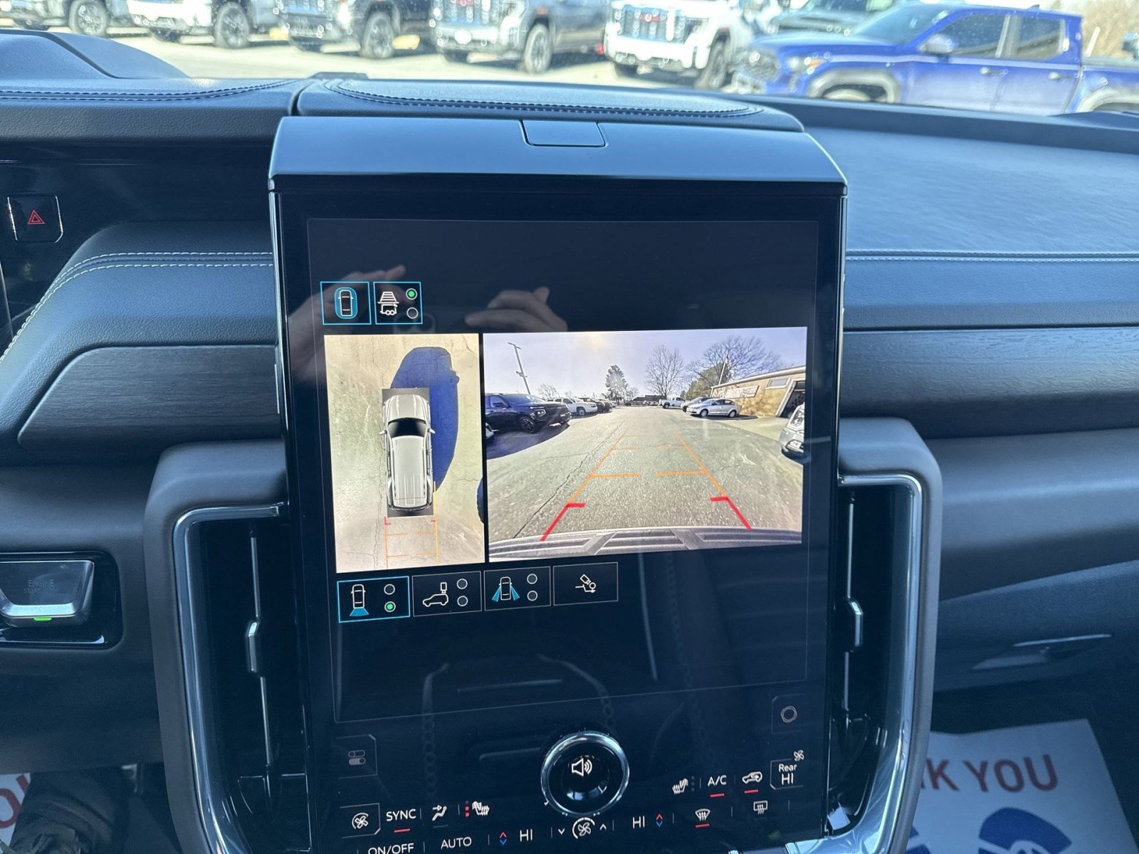 Used 2025 GMC Yukon Denali Ultimate image 18